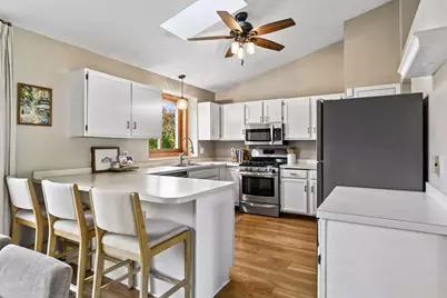 18763 Pennington Avenue, Eden Prairie, MN 55346 - Photo 7