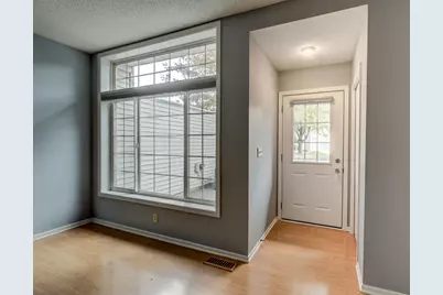 9361 Turnberry Alcove, Woodbury, MN 55125 - Photo 3