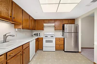 603 Lake Street #107, Excelsior, MN 55331 - Photo 9