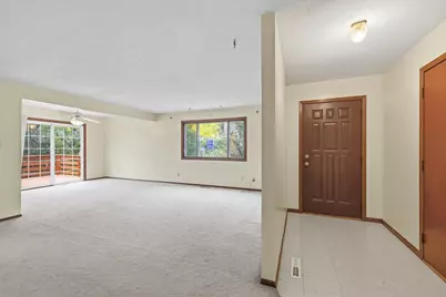 326 Morningside Circle, Saint Paul, MN 55119 - Photo 7