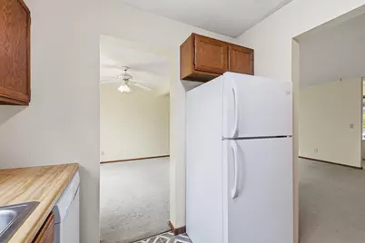 326 Morningside Circle, Saint Paul, MN 55119 - Photo 13