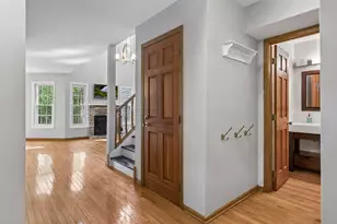 1640 Rose Hill Cir, Saint Paul, MN 55108 - Photo 13