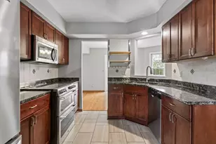 1640 Rose Hill Cir, Saint Paul, MN 55108 - Photo 23