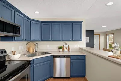 2812 Faulkner Drive, Chaska, MN 55318 - Photo 11