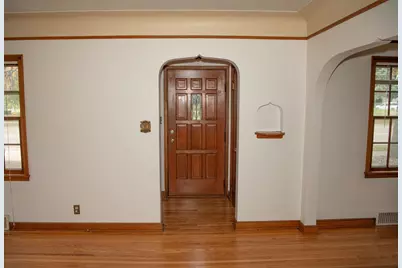 1481 Edgerton Street, Saint Paul, MN 55130 - Photo 5