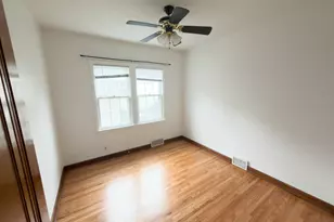 1481 Edgerton St, Saint Paul, MN 55130 - Photo 11