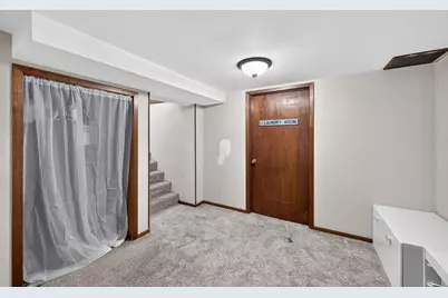 2071 Cedar Avenue, White Bear Lake, MN 55110 - Photo 21