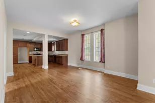 989 Burr St, Saint Paul, MN 55130 - Photo 21