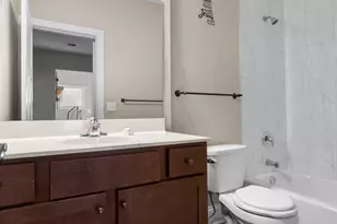989 Burr St, Saint Paul, MN 55130 - Photo 23