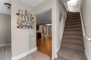 989 Burr St, Saint Paul, MN 55130 - Photo 25