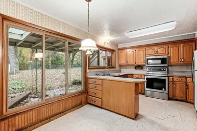 648 Roosevelt Road, Saint Cloud, MN 56301 - Photo 9