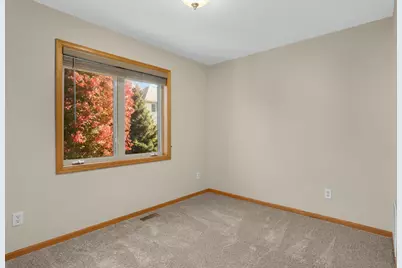 933 Ivy Hills Road, Belle Plaine, MN 56011 - Photo 13