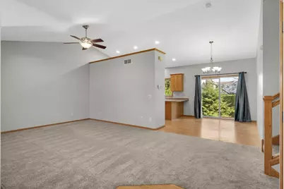 933 Ivy Hills Road, Belle Plaine, MN 56011 - Photo 5