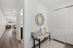 2032 James Ave N, Minneapolis, MN 55411 - Photo 13