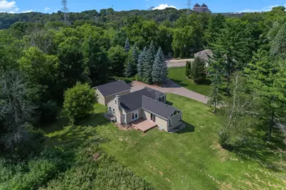 1922 Oakland Road, Minnetonka, MN 55305 - Photo 3