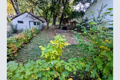 3117 Douglas Drive N, Crystal, MN 55422 - Photo 5