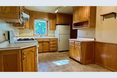 1203 24th Avenue S, Moorhead, MN 56560 - Photo 9