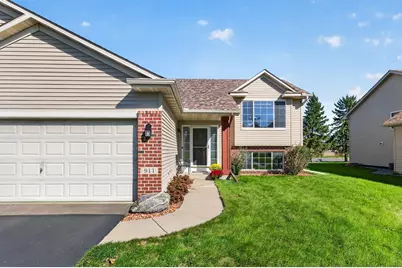 911 Cobblestone Lane, Belle Plaine, MN 56011 - Photo 1