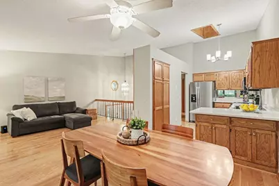 6610 Falstaff Road, Woodbury, MN 55125 - Photo 3