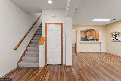 772 Wisconsin Avenue N, Golden Valley, MN 55427 - Photo 5