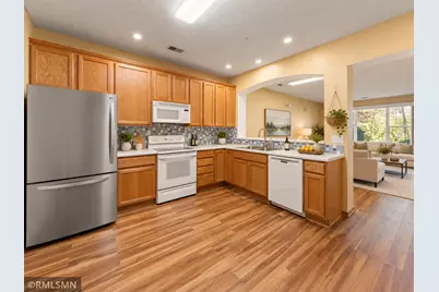 772 Wisconsin Avenue N, Golden Valley, MN 55427 - Photo 1