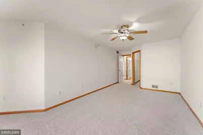 772 Wisconsin Avenue N, Golden Valley, MN 55427 - Photo 21