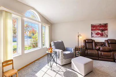 1705 Carriage Homes Drive SW #D, Austin, MN 55912 - Photo 5