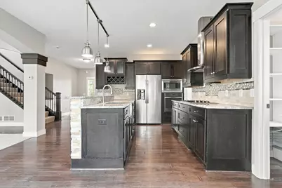 19317 Hilldale Avenue, Lakeville, MN 55044 - Photo 9