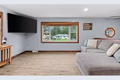 680 Hiawatha Avenue, Vadnais Heights, MN 55127 - Photo 11