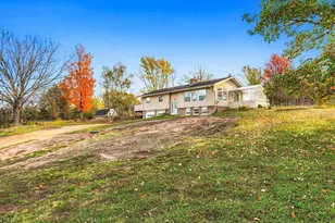 427 N Glover Rd, Hudson, WI 54016 - Photo 3
