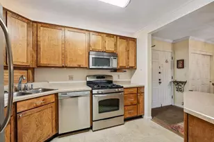 6730 Vernon Ave S, Edina, MN 55436 - Photo 9