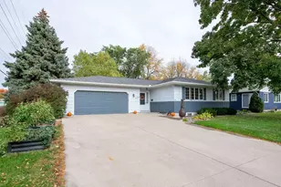 2208 Marwood Dr, Mankato, MN 56001 - Photo 27