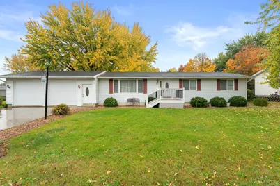 402 4th Street NE, Hayfield, MN 55940 - Photo 1