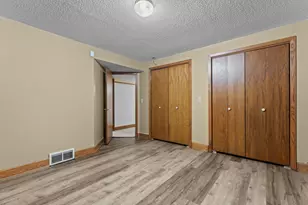 402 4th St NE, Hayfield, MN 55940 - Photo 25