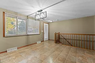 402 4th St NE, Hayfield, MN 55940 - Photo 5