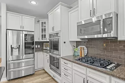 18072 Hyde Park Avenue, Lakeville, MN 55044 - Photo 15