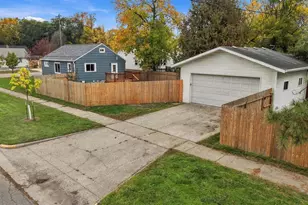 224 14th St S, Moorhead, MN 56560 - Photo 29