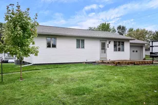 89 W 13th St, Buffalo City, WI 54622 - Photo 1