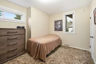 2916 S 9th St, Minneapolis, MN 55406 - Photo 17