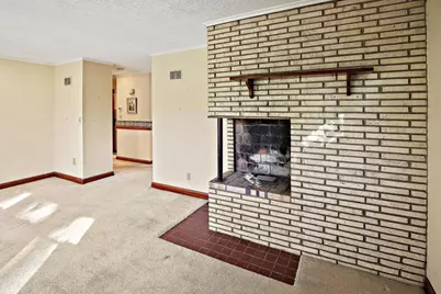 8015 Plymouth Avenue N, Golden Valley, MN 55427 - Photo 15