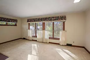 8015 Plymouth Ave N, Golden Valley, MN 55427 - Photo 13