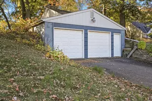 8015 Plymouth Ave N, Golden Valley, MN 55427 - Photo 3