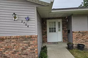 2704 9th St SW, Willmar, MN 56201 - Photo 1