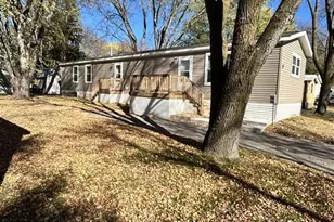 21 Perimeter Dr, Sartell, MN 56377 - Photo 3