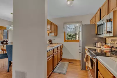 601 25th Street SE, Willmar, MN 56201 - Photo 7