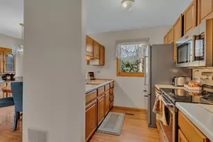 601 25th St SE, Willmar, MN 56201 - Photo 7