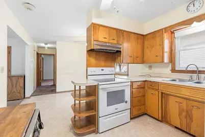 122 W George Street, Ivanhoe, MN 56142 - Photo 9