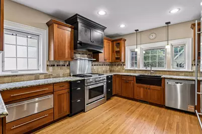 978 17th Avenue SE, Minneapolis, MN 55414 - Photo 3