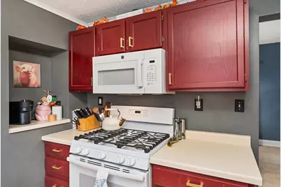 214 S 61st Avenue W, Duluth, MN 55807 - Photo 9