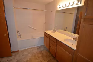 194 Emerson Ave E, West Saint Paul, MN 55118 - Photo 17